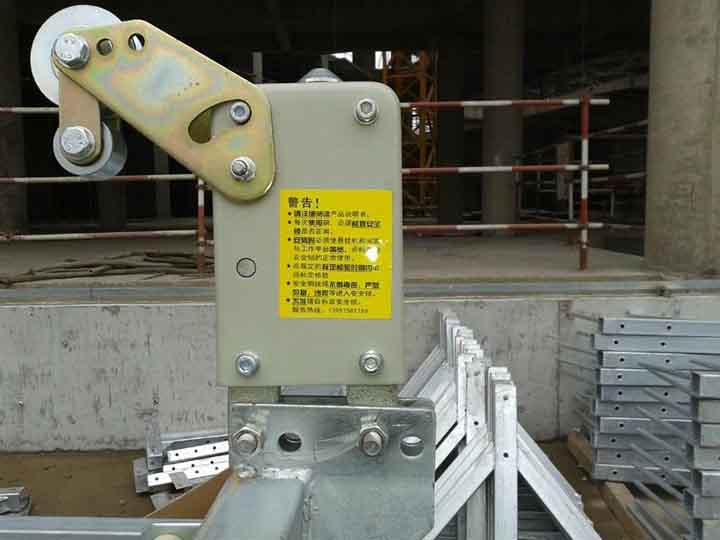 提升機、安全鎖、電箱及配件